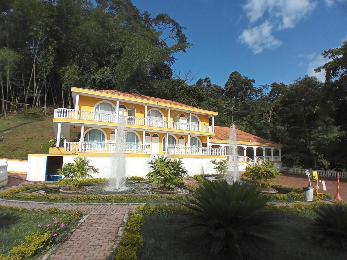 נוקאימה Hotel Villa San Cayetano מראה חיצוני תמונה